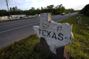 Texas welcome sign