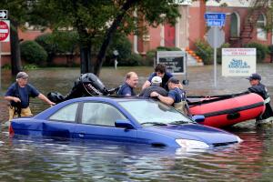 ¿Qué es la Ley del Conductor Estúpido en Arizona? Maneja con responsabilidad