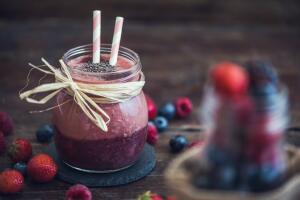 jugo detox marrón