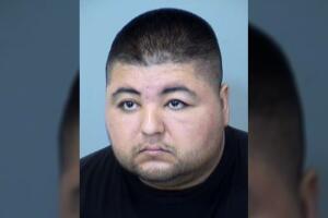 Fernando Ceniceros arrestado por besar y tocar a una mujer en la Corte de Maricopa.