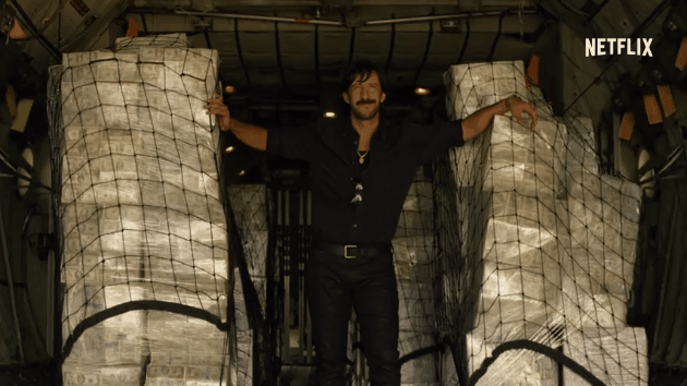 gif Narcos tercera temporada