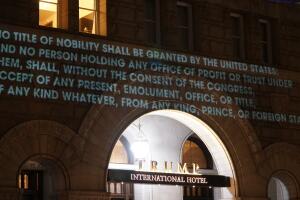 Proyecciones en el hotel trump