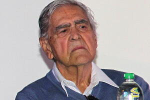 Eric del Castillo arremete contra quienes lo cuestionan que se vacune