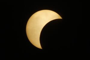 Eclipse total de sol 8 de marzo