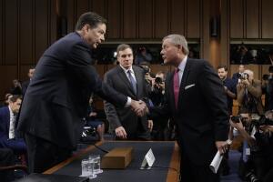 James Comey en el senado