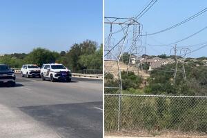 dos mujeres arrestadas hombre huye persecución auto robado San Antonio Texas