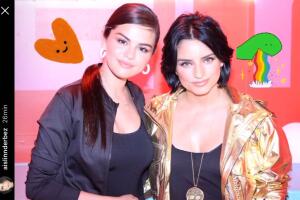 aislinn-derbez-selena-gomez-1.jpeg