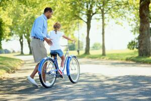 papa-hija-bicicleta_0.jpg