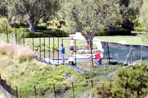 EXC Prince Harry - Meghan Markle Mansion