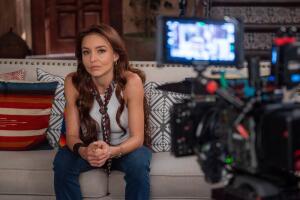 Angelique Boyer detrás de cámaras de Doménica Montero
