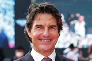 thumb Tom Cruise 2022.jpg
