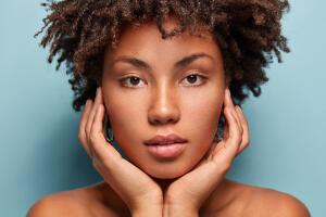 mulher-negra-beleza-1400x800-0919.jpg