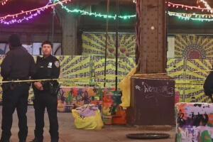 Cuerpo de mujer es hallado dentro de una bolsa plástica en East Harlem.