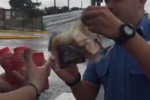 Policía de Puerto Rico dirige el tránsito en medio del apagón