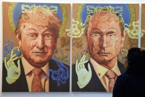 Muñecos, murales, carteles... Donald Trump y Vladimir Putin están 'juntos' por el mundo