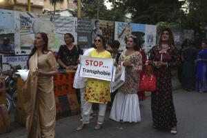 Miembros de la comunidad trans en Pakistán