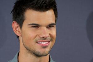 fotos-de-famosos-guapos-lautner1.jpg