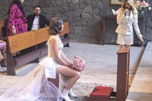 María Itatí, la hija de Itatí Cantoral, lució un vestido diseñado por la marca mexicana Victor & Jesse, dos creadores originarios de Campeche, México. 