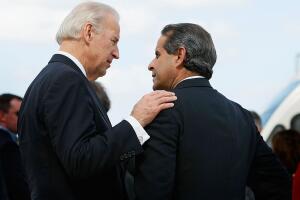 Biden con Manny Diaz
