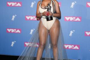 nicki-minaj-mtv.jpg