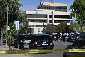 bakersfiel-california-chase-bank-rehenes-policia