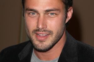 taylor-kinney-7.jpg