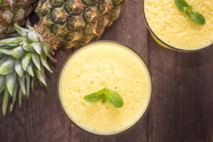 Suco de abacaxi 