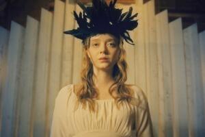 Devil in Ohio serie de Netflix 4.jpg