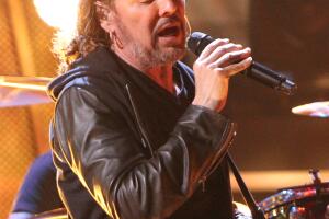 Fher Olvera, vocalista de Maná