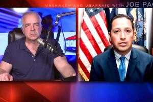 entrevista tony gonzales acepta romance niega involucrado representante texas