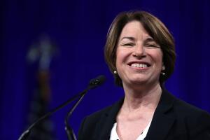 AMY KLOBUCHAR ».jpg