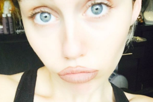 mileycyrus-reprod.PNG