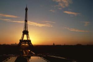 torreeiffel3-think.jpg