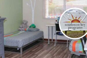 niños inmigrantes refugios Southwest Key demanda