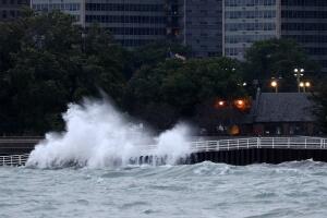 Olas en el lago Michigan