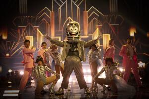 ¿Quién Es La Máscara? 2024: Micrófono se presentó en el primer programa