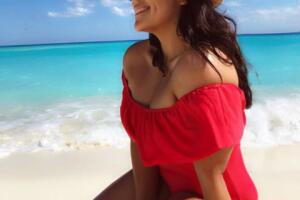Ana Paula Cáceres Vivan los niños