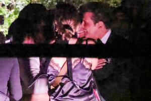 A Luis Miguel se le veía feliz en la boda.