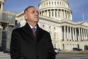 El demócrata Gil Cisneros, de California, uno de los representantes elegidos en 2018 cuya reelección no luce garantizada.