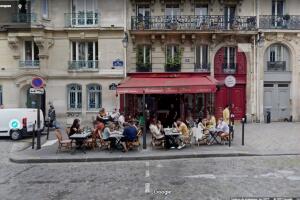 Cafe de emily in paris .jpg
