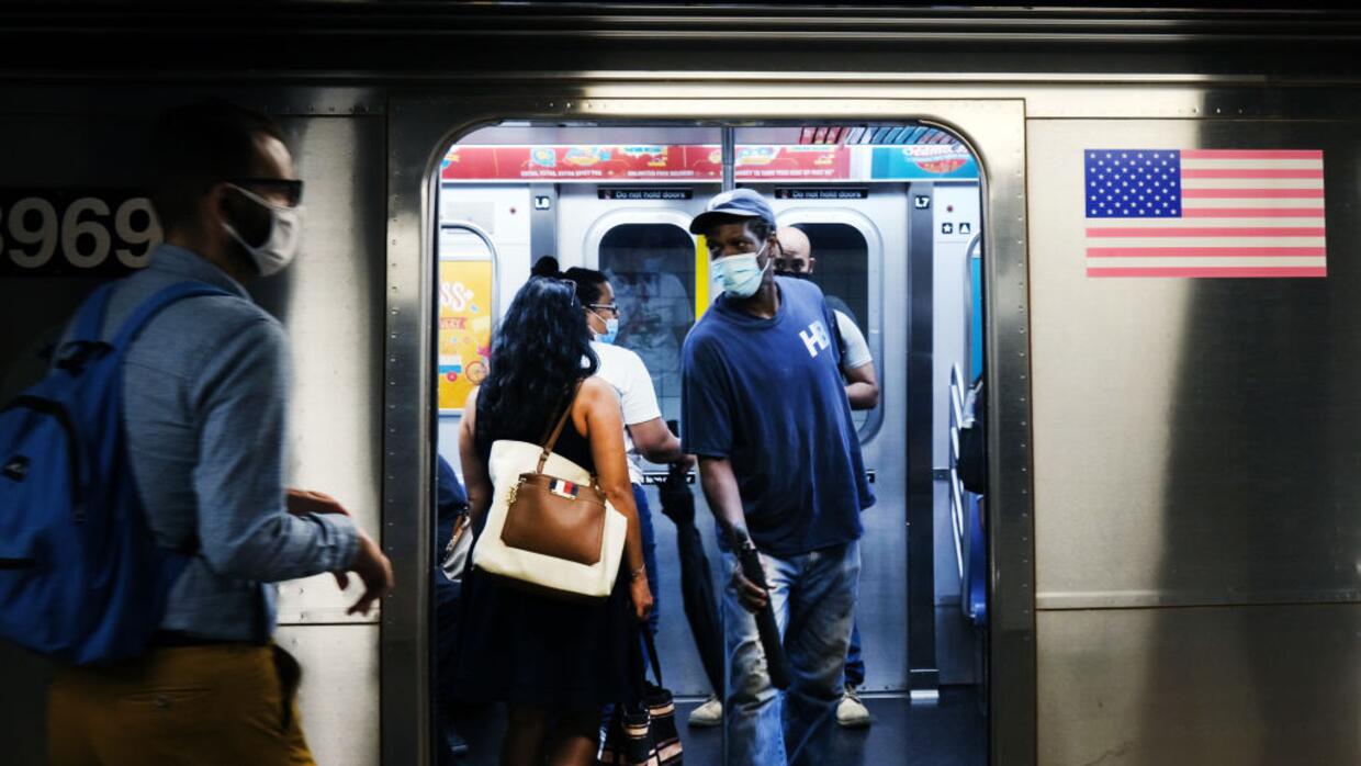 The MTA will charge you a $ 50 fine for not wearing a mask on public transportation |  Univision 41 New York WXTV