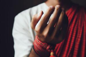 ¿Por qué el color rojo es importante en un eclipse?