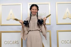 chloe_zhao_oscars_2021-2oscars.jpg