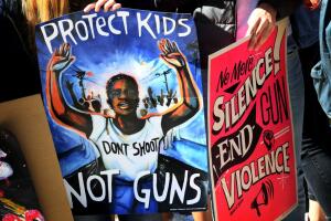 14 estudiantes y 3 personas más murieron en el tiroteo de la secundaria de Parkland el 14 de febrero de 2018.