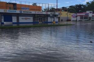 Tapones y caos en zona metro debido a lluvias