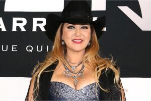 Alicia Villarreal, equipo de los Consagrados, Juego de Voces