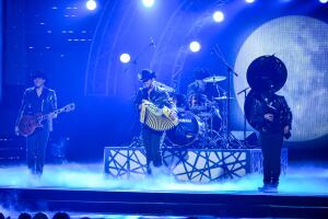 Calibre 50 Premio Lo Nuestro