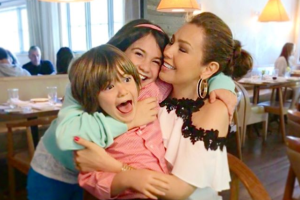 Thalía hijos 