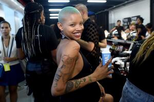 slick-woods-embarazo3.jpg
