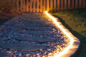 rope-light-walkway1.jpg